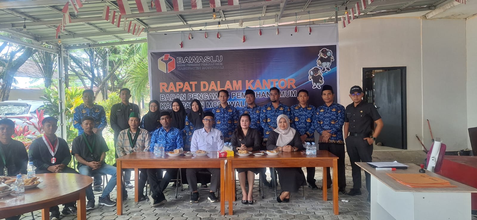 Rapat Dalam kantor dan Penandatanganan MOU