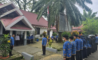 Upacara memperingati hari kebangkitan nasional (Harkitnas) yang ke-118